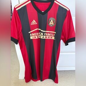 Atlanta United FC Official inaugural 2017 jersey -
woman’s medium